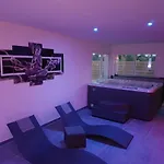 La Du Bien Etre - Jacuzzi Sauna Hammam Saint-Étienne-de-Tulmont