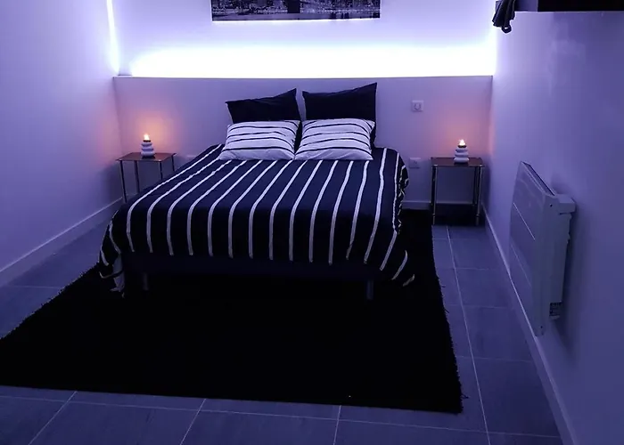 La Du Bien Etre - Jacuzzi Sauna Hammam * Saint-Étienne-de-Tulmont